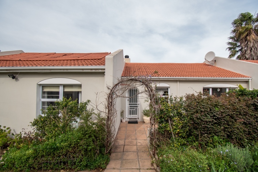 3 Bedroom Property for Sale in Heldervue Western Cape